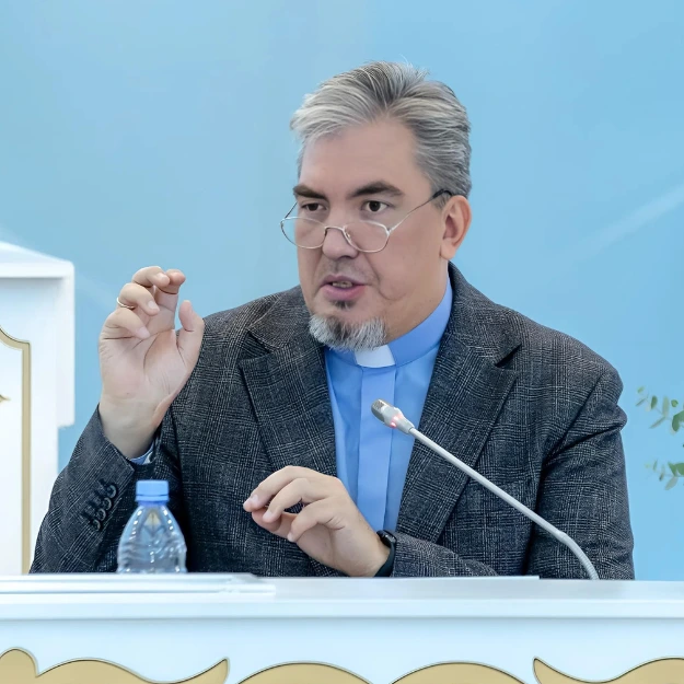 Rev. Arman Arenbayev